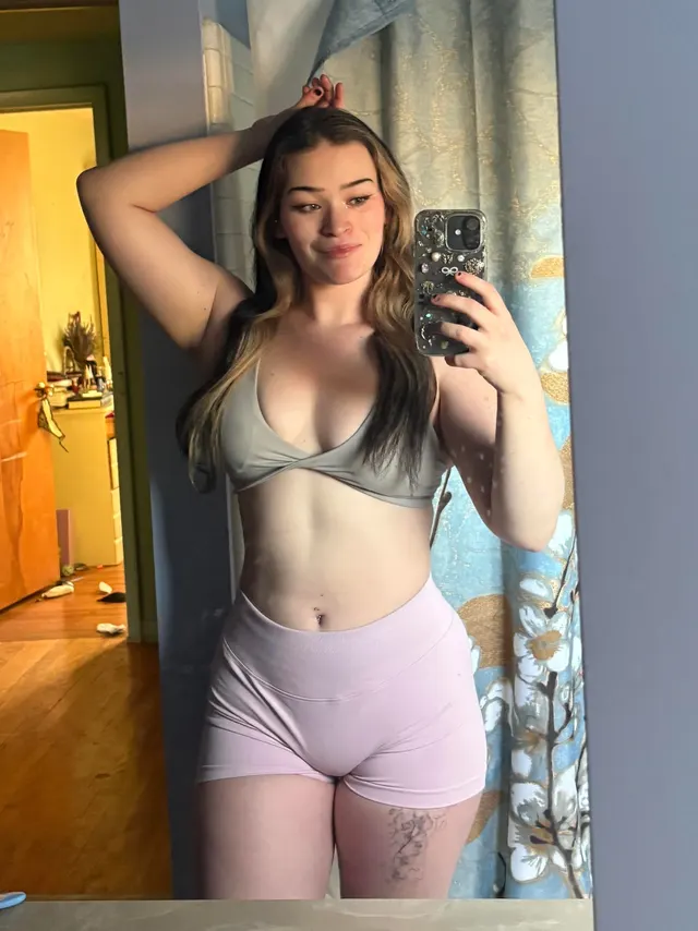 swipe to see what your gym crush looks like naked 😉