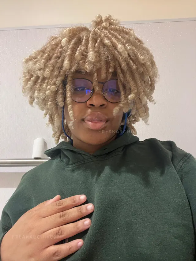 a very butch bathroom break