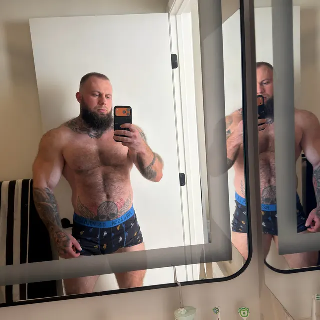 Couldn’t decide what to wear. Solved it 😌