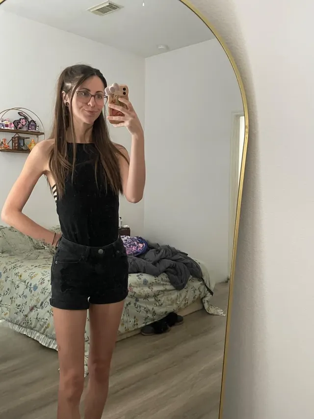 i think both are cute :)