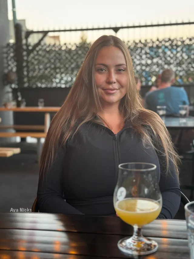 36yo mom and teacher during the first date and after