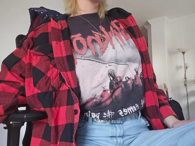 Fishnets might be the most non-binary outfit I know