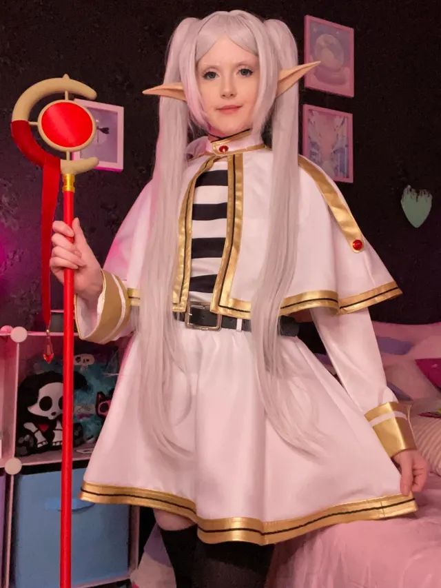 Frieren by Cherry-Fae