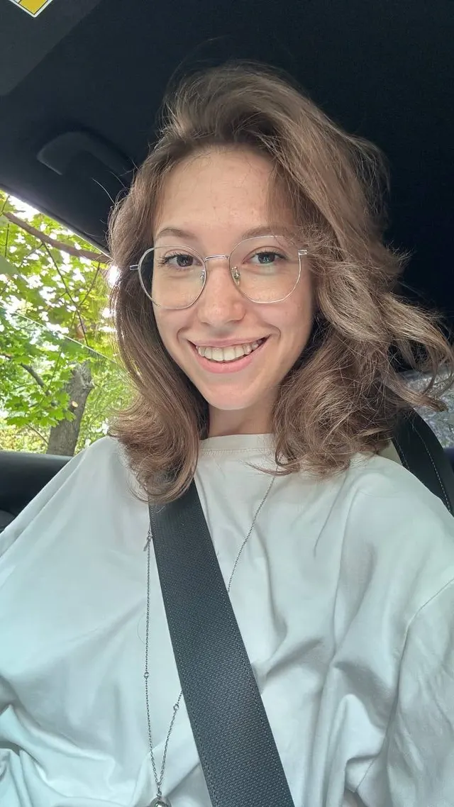 Swipe to strip this hot nerd