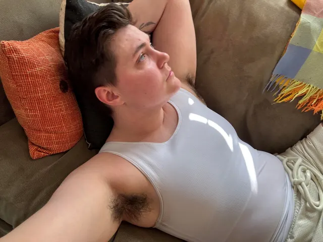 golden hour + a joint has me so needy 🥺