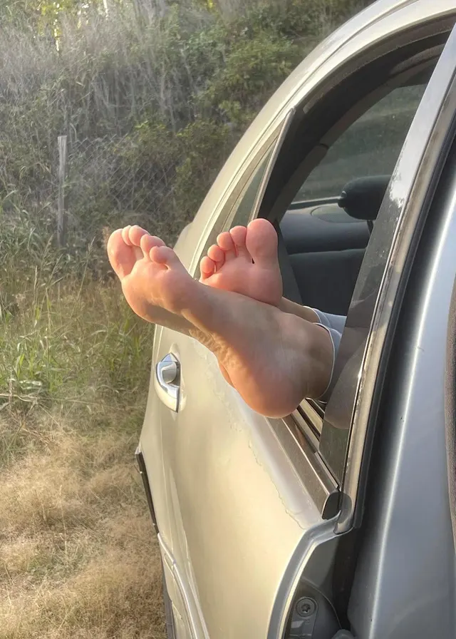 What would u do if u saw my soles through the window?