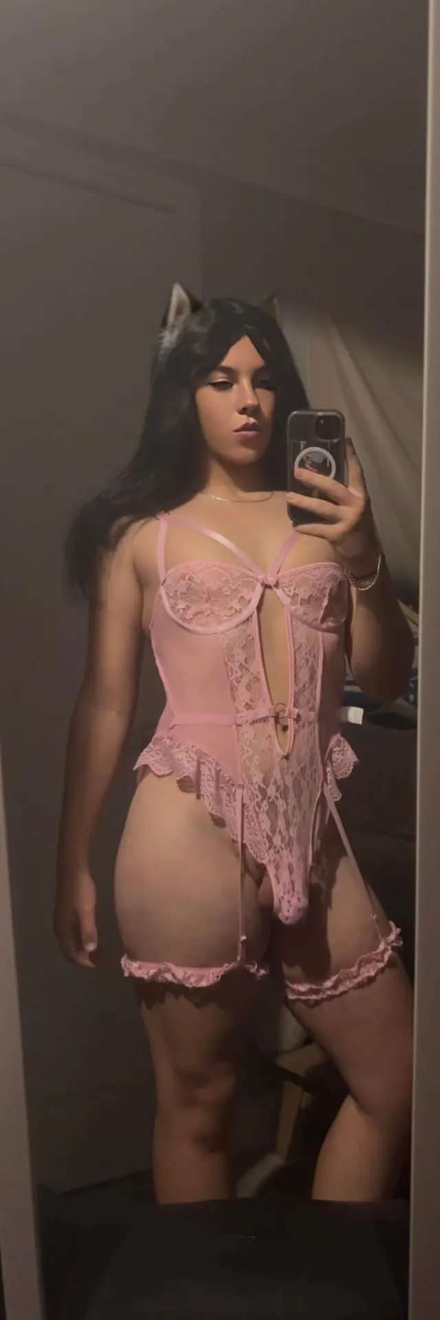 a nice new pink set !! and you knoww i had to fuck myself in it… xx