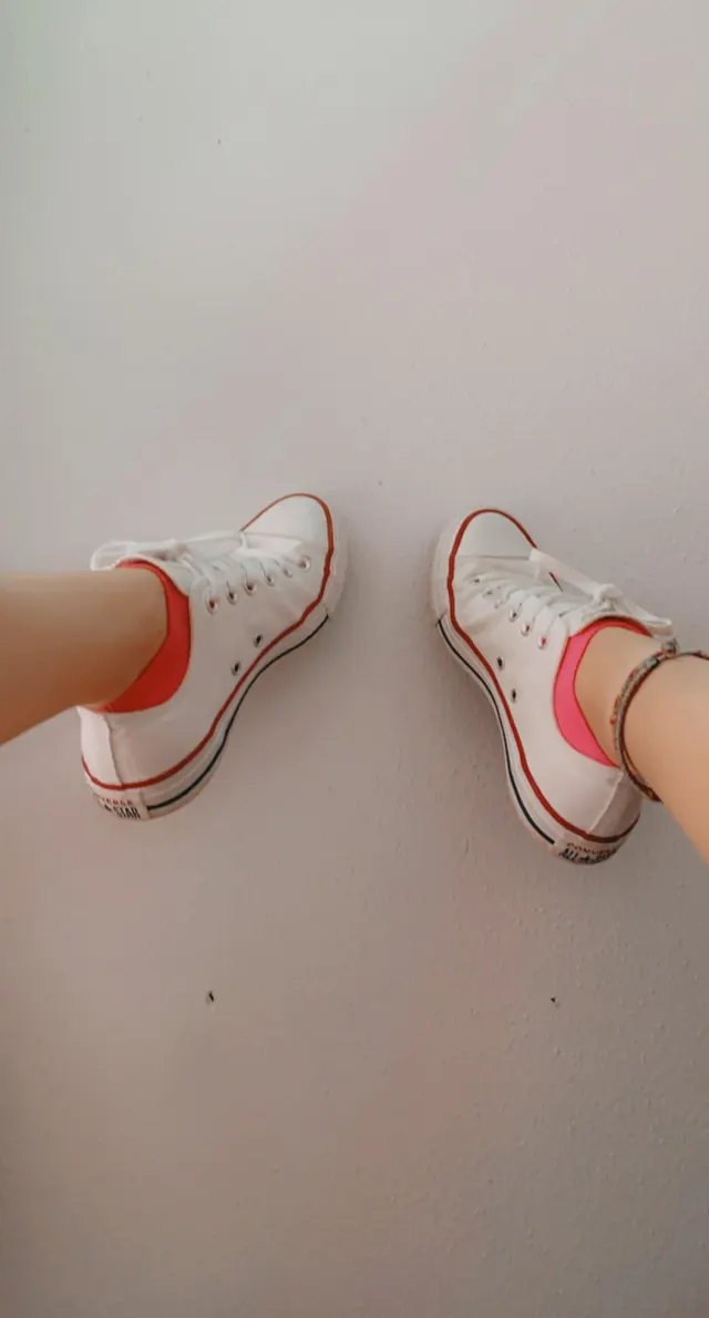 do like my little white chucks? 🤍