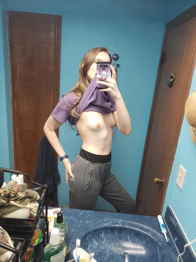 I don't wanna be dramatic but I do be lookin hot 💖