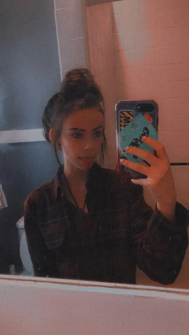 first time posting here, hope u enjoy some bathroom titty pics