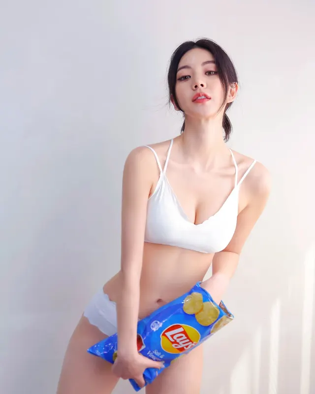 Lee Chaeeun / NUDMALL / June 2021 / Lingerie Photoshoot