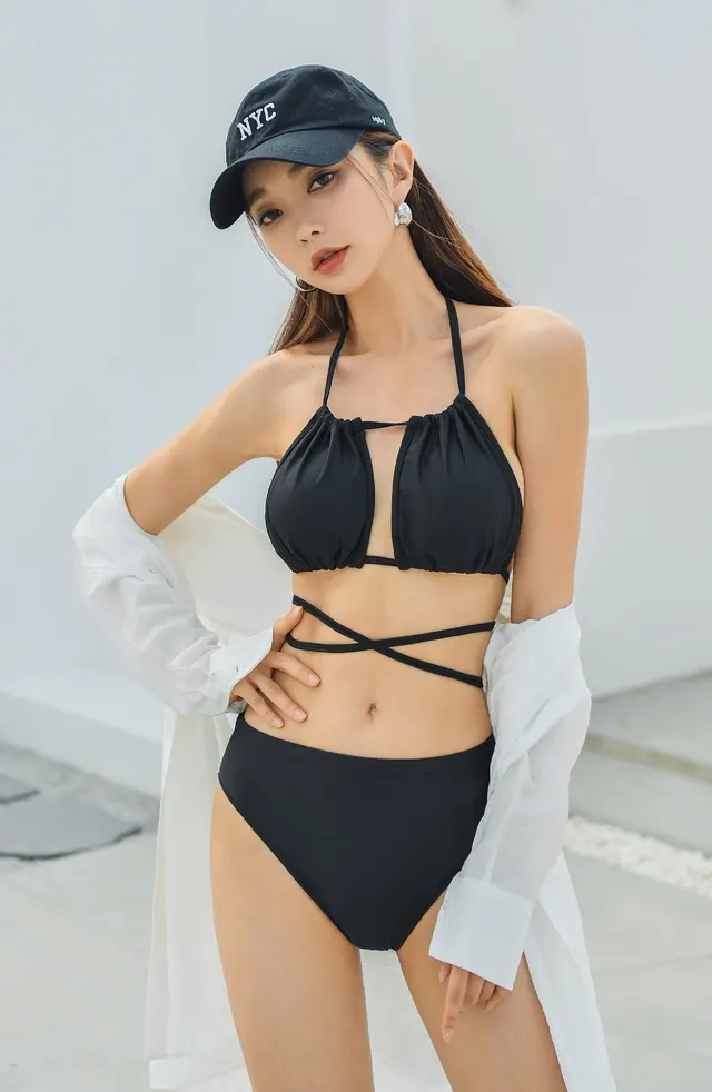 Park Suyeon / vendis / September 2021 / Tandy Bikini