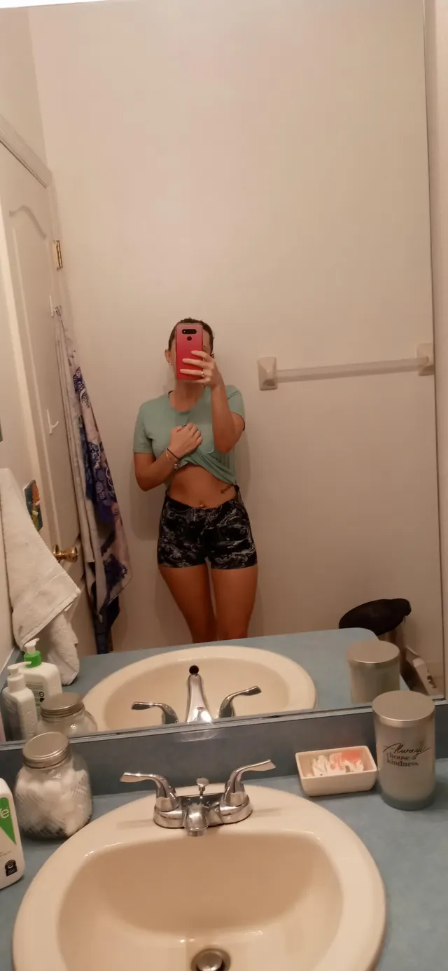 Week 3: Day 1-- Bad ass workout today. I feel amazeballs!