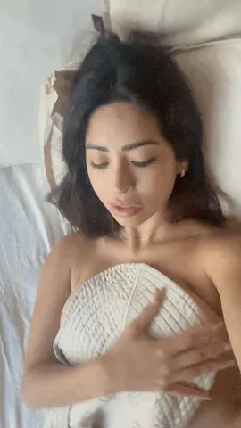 Say hi if I can send my squirt vid to your DMs (instant)