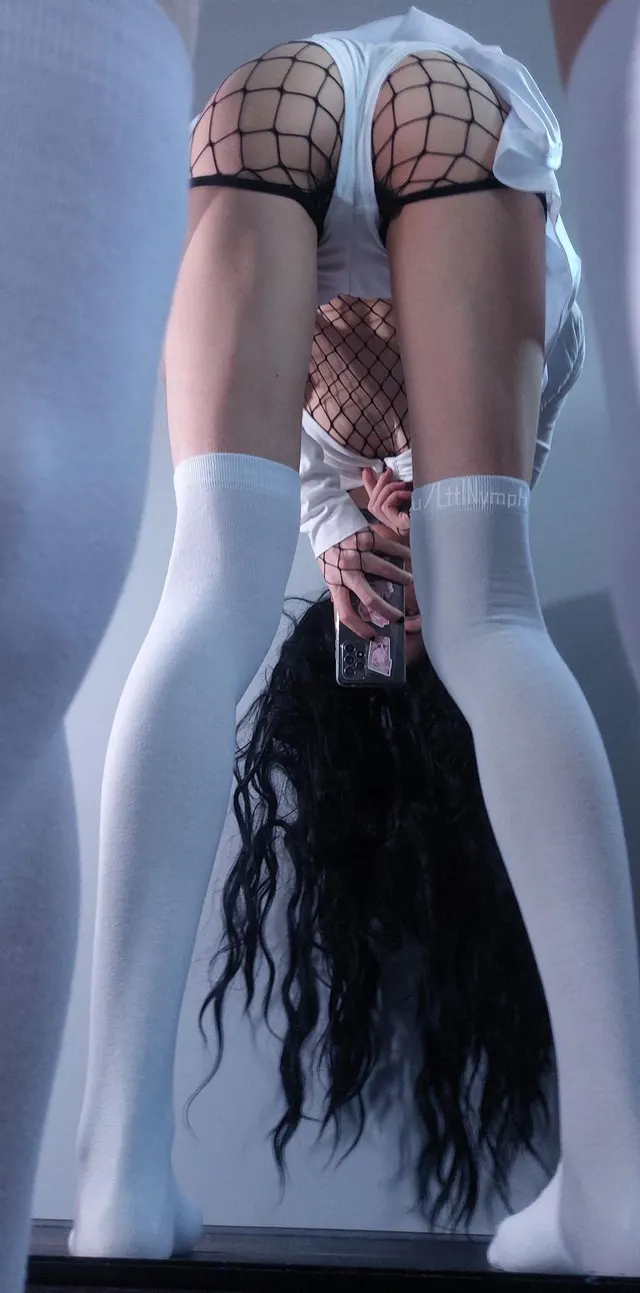 Yo! It's bizarre photo time!