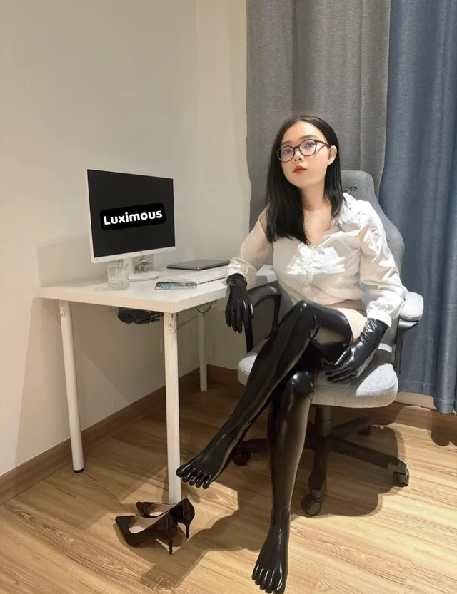 Latex Toe High Stockings