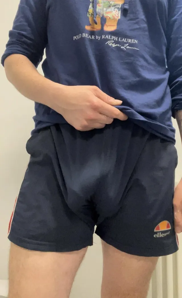 Got sucked off by another guy earlier. Wish I did this years ago! Off to the gym now to try and control my horn 🤣