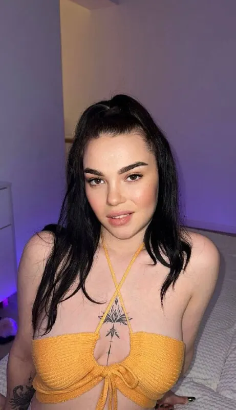 Would you FaceFuck or Slap or Kiss?