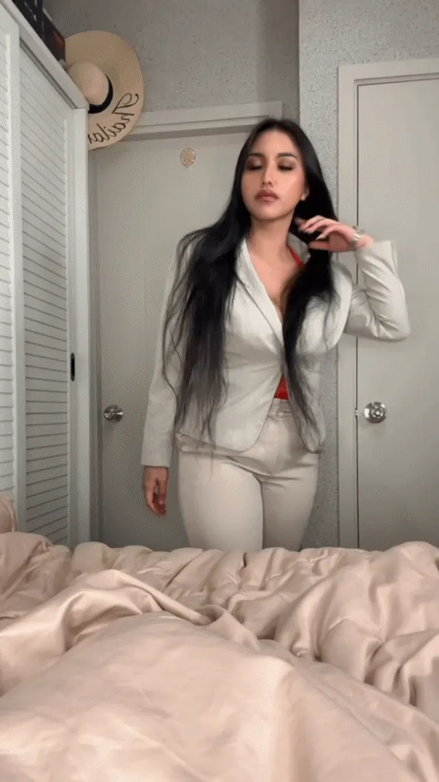 Wyd when you secretary wakes you up in the morning?