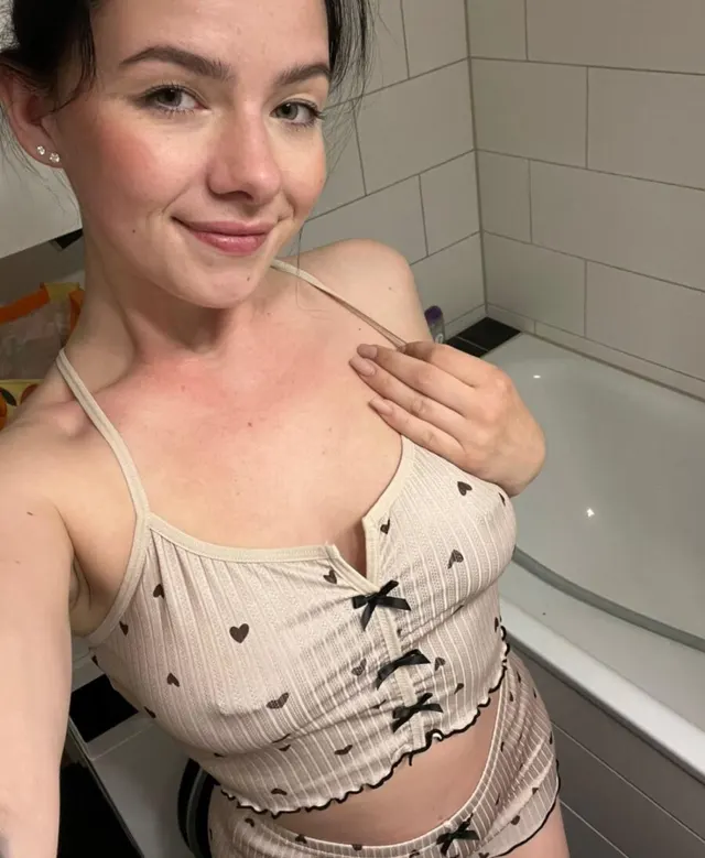 my croptop for sleep hehe 