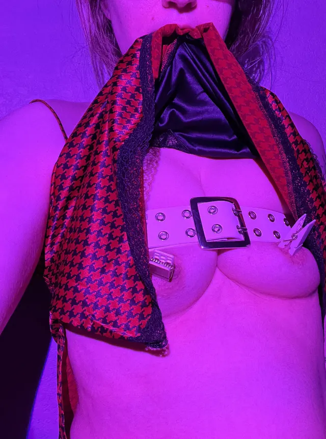 Revealing some accessories