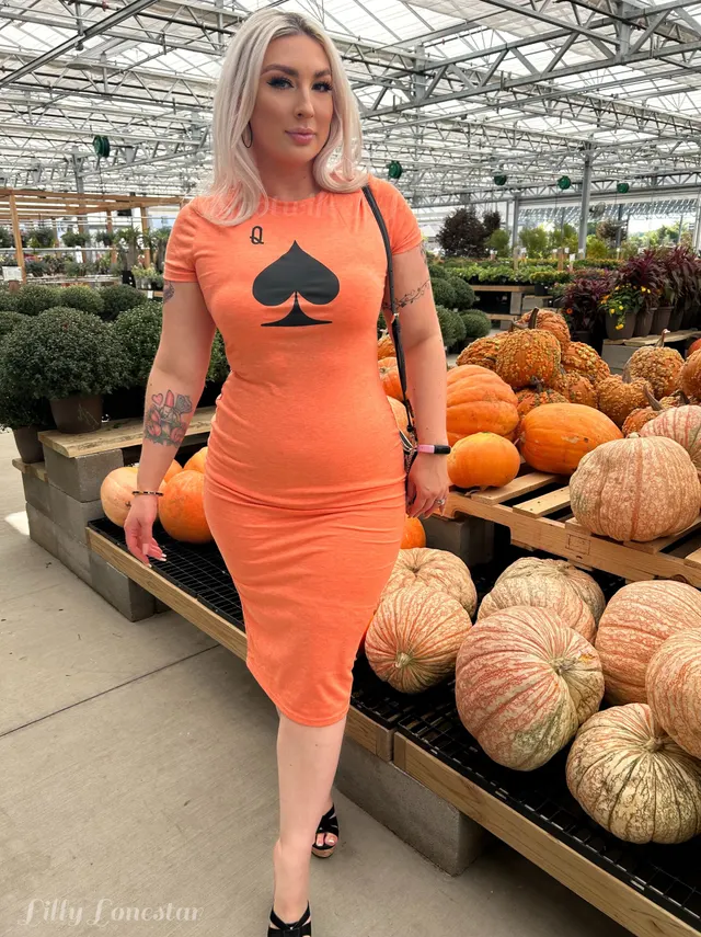 I literally have a QOS outfit for every season