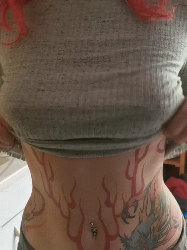 Hey 🔥 Come closer 😏