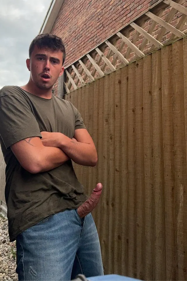 (22) This angle makes the veins look good I think 