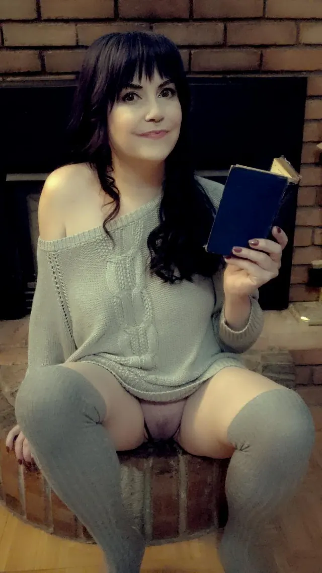 Come read poetry by the fire with me