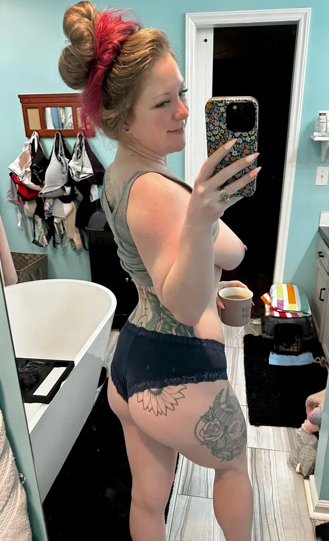 On this edition of coffee and curves, some booty!