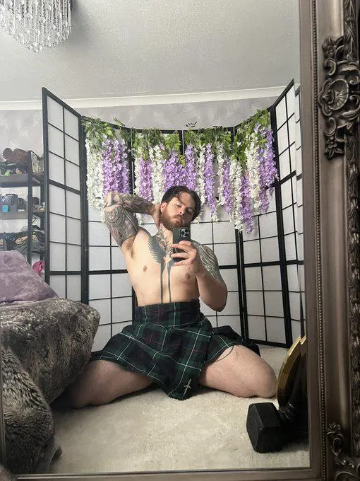 I’ve lived here long enough they said I can do slutty things in kilts now