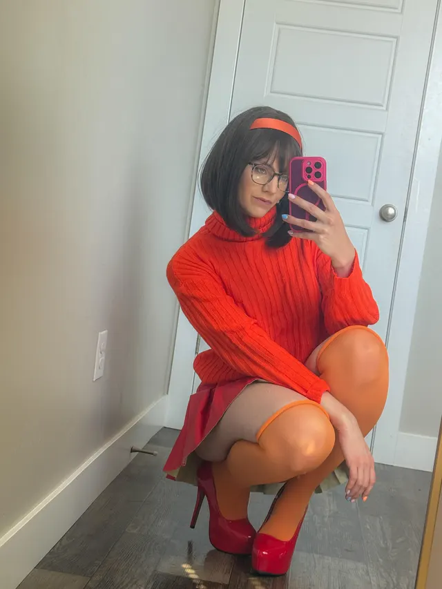 Velma by ivyquinnxoxo