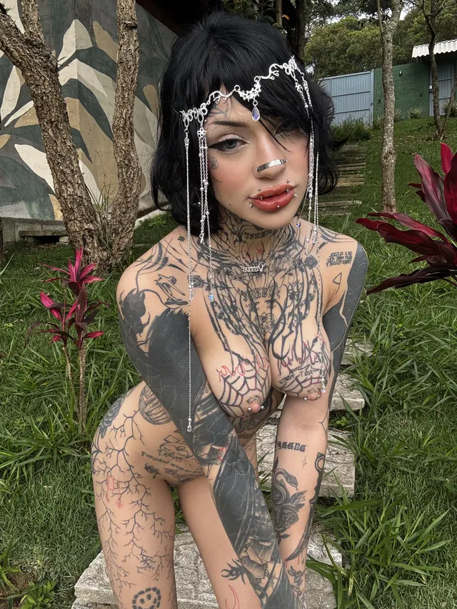 i’m ur tattooed queen