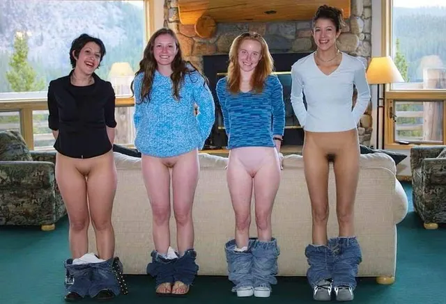 Mommy pulls her pants down for you