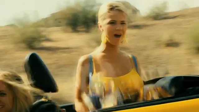 Ashlynn Brooke - PIRANHA 3D (Deleted Scene) - 2010