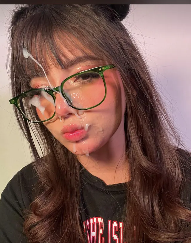 Please give me a cum kiss