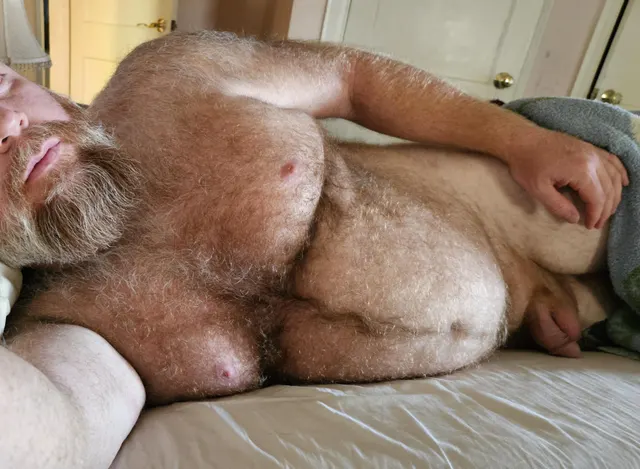 Sometimes, even the manliest of daddies need soft cuddles too!