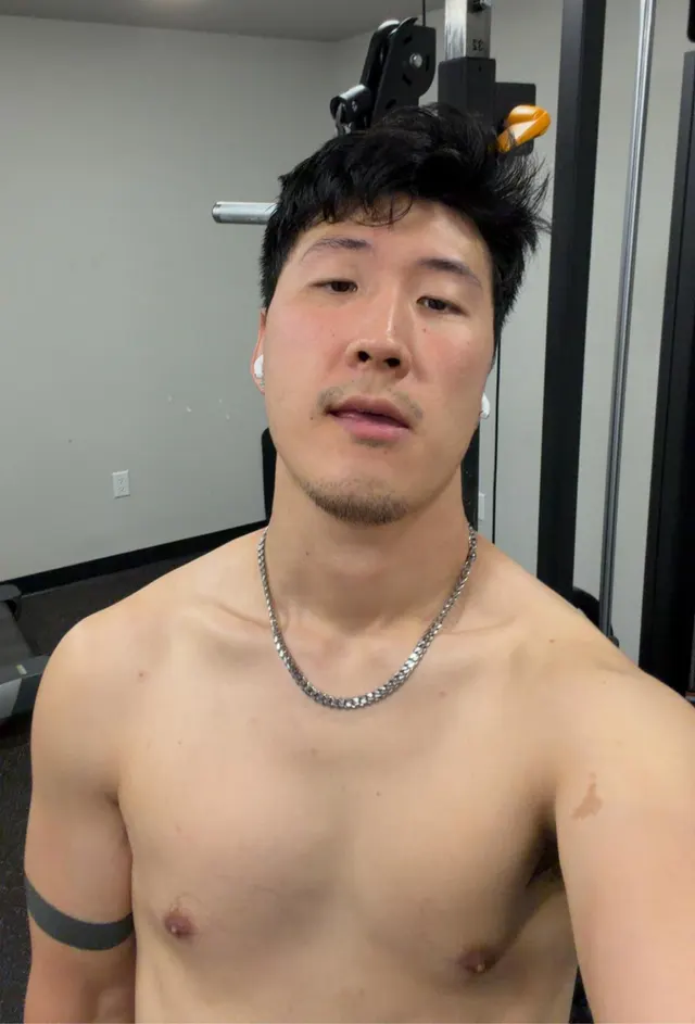 Korean here. 32 😋