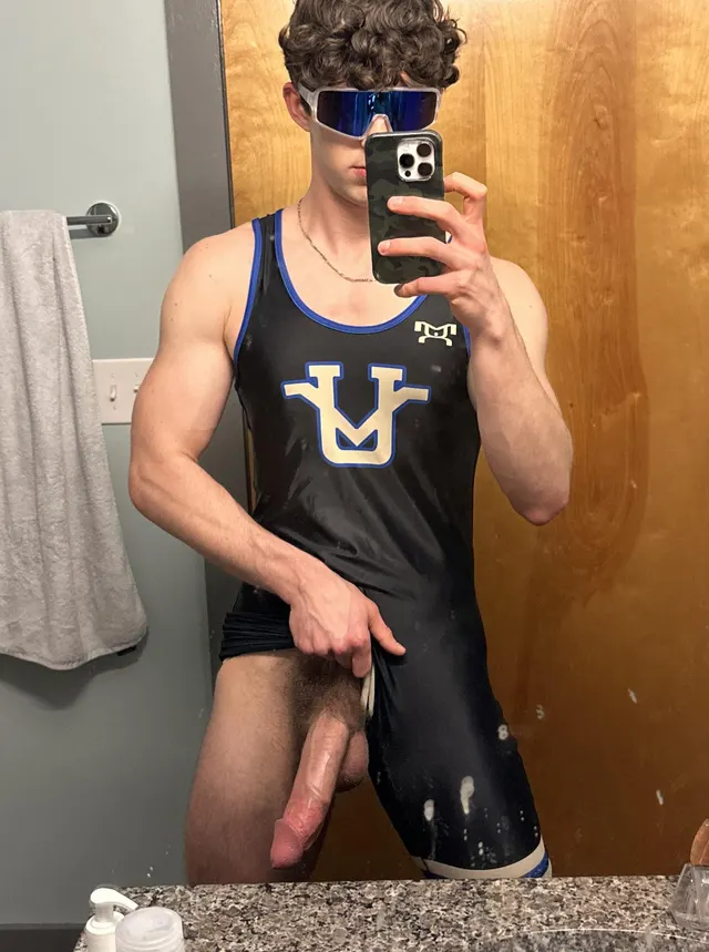Kinda hard to hide this thing in a singlet lol