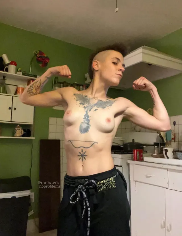 Getting a lil stronger every week, I like to think 😁