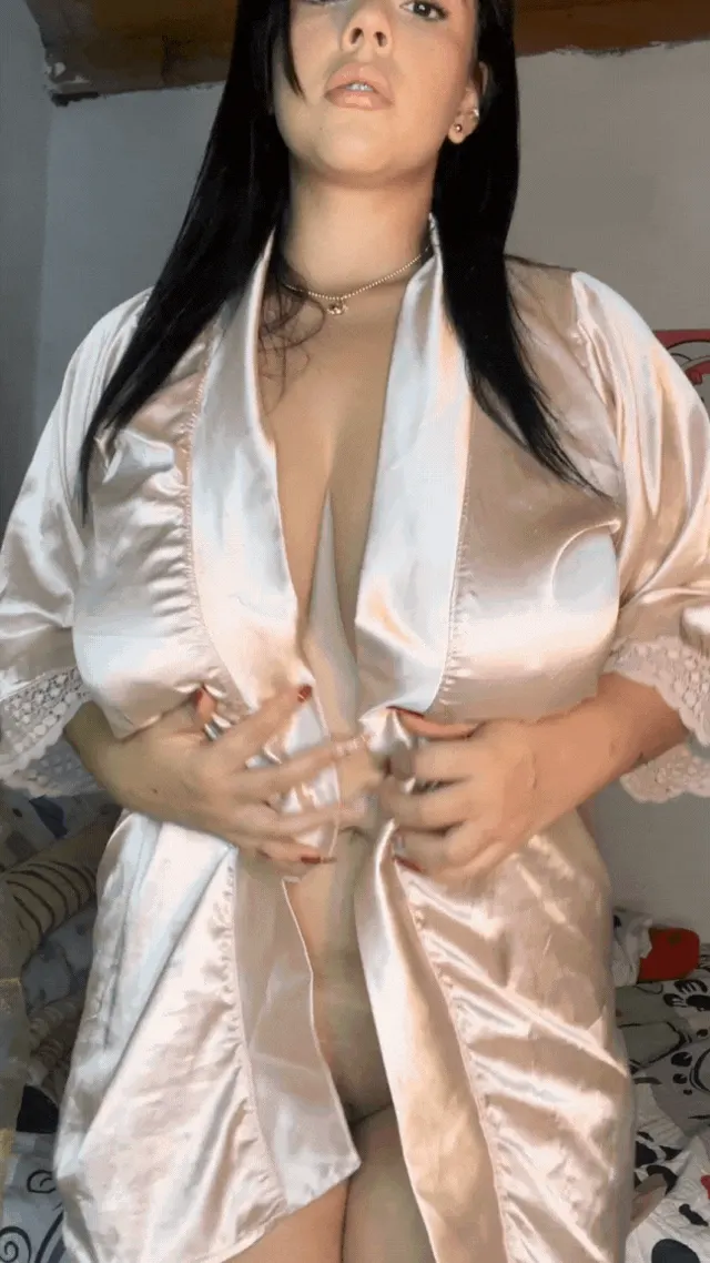 im that one BUSTYY college classmate 😉