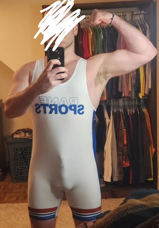 Loving this white singlet. Especially commando. Especially when it gets soaked with sweat and starts to become see-thru