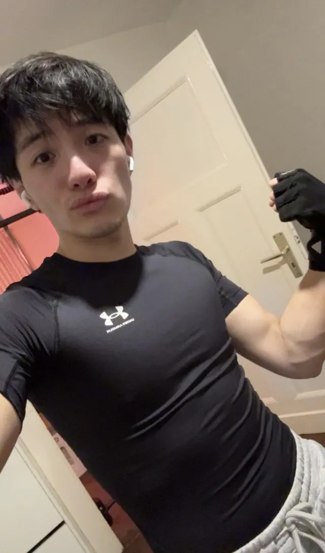 Just bought my first underarmor shirt lol