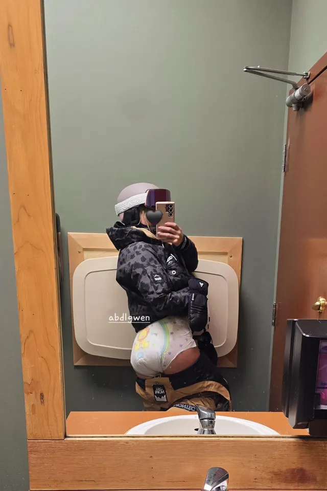 A little extra padding never hurt anybody 🤭🏂❄️