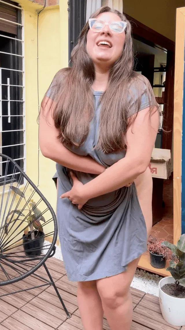 another day, another strip show in my open balcony :3