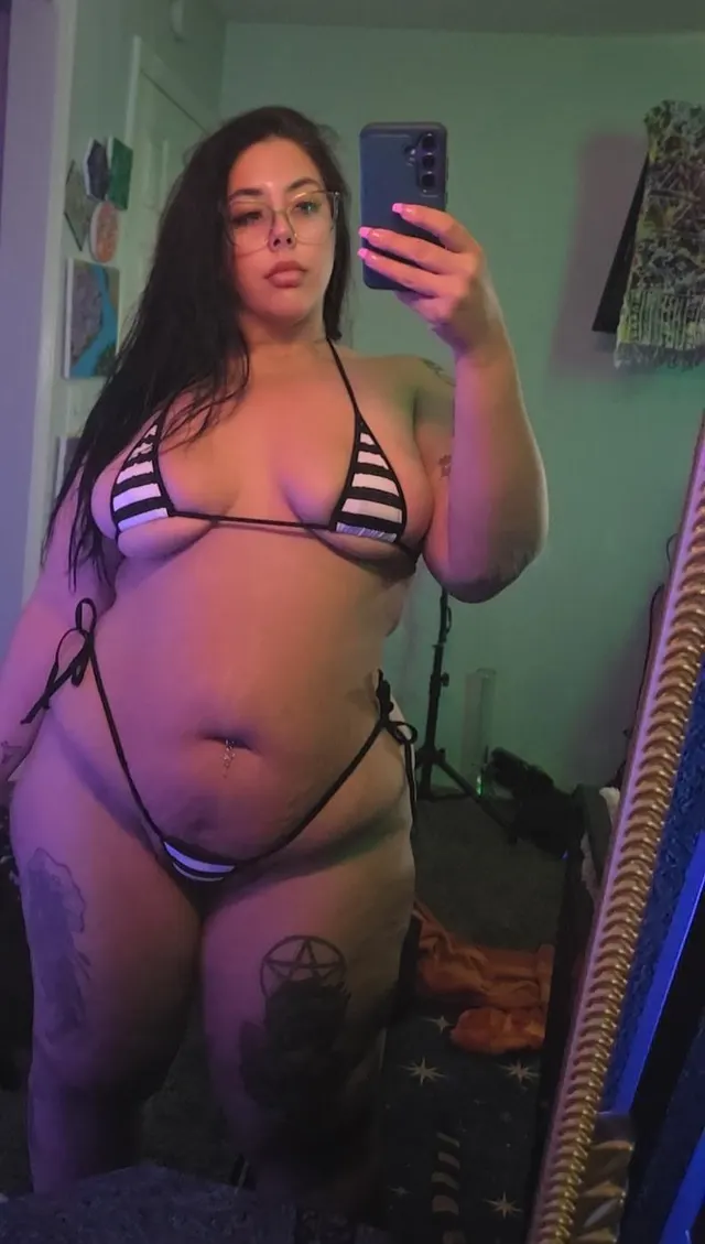 Tiny tiny bikini 💋