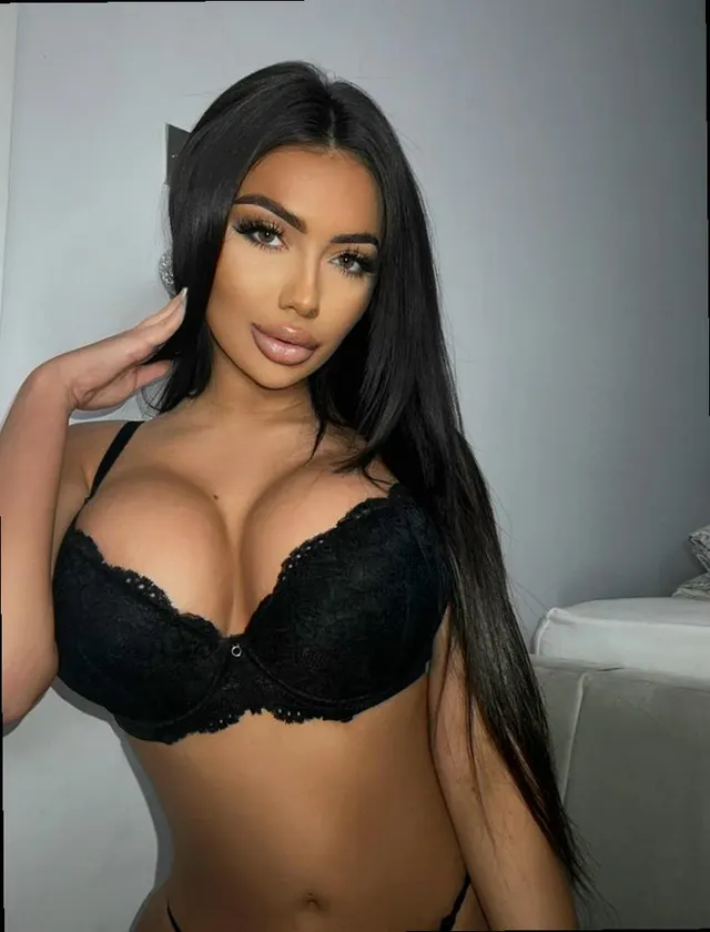 These lips are begging to be kissed