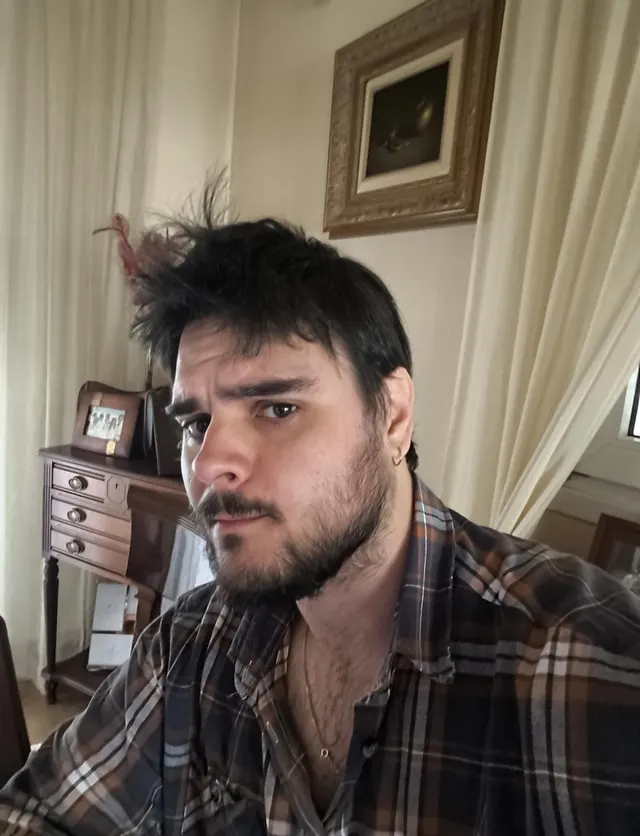 Embracing the castaway look!