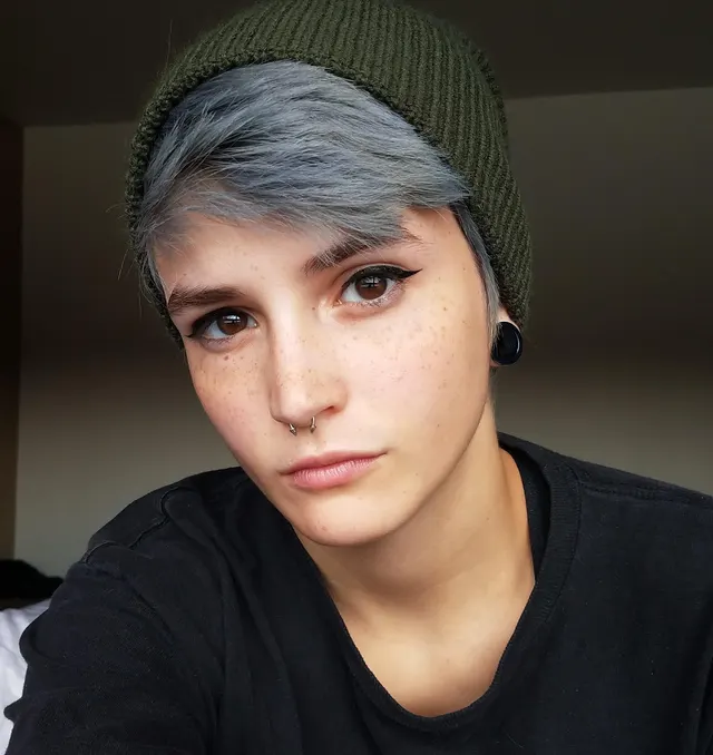 New to reddit 😋 hello!