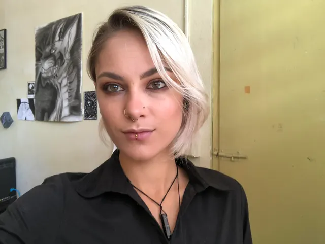 Hello, my mates. New here and to Reddit in general. ✌🏻ineedahaircut